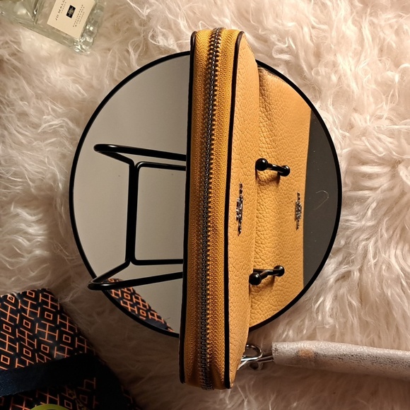Coach NWTs Long Zip Around Wallet - Picture 6 of 16